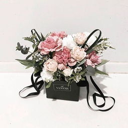 師恩如花，馨香永存——教師節(jié)康乃馨花藝作品圖集與禮品花卉選購(gòu)指南